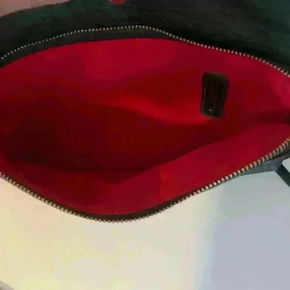 Traventi Leather double slip black crossbody hand‎ bag - Picture 6 of 10